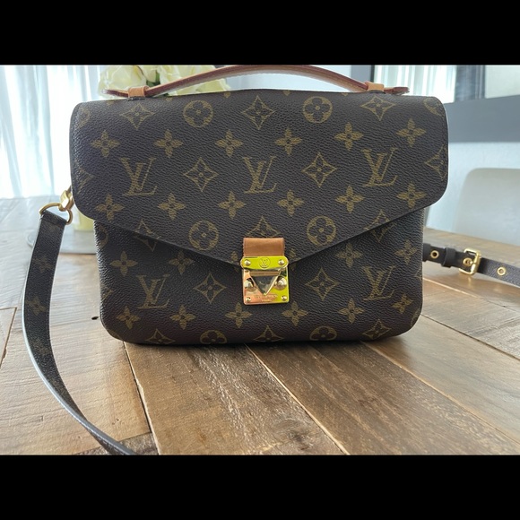 Louis Vuitton Pochette Métis handbag - Picture 1 of 10